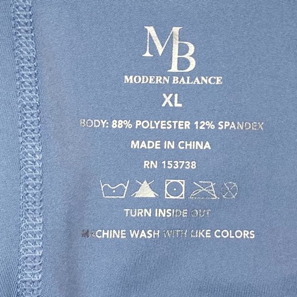 Modern Balance Leggings - Picture 4 of 5